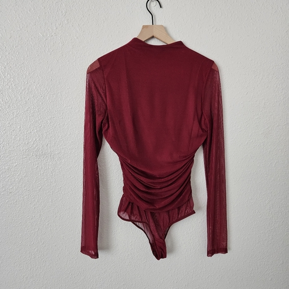 Long Sleeve Bodysuit LULU'S NWT Wine Red Ruched Mesh Sz:M Fall Minimalist A0001 - Picture 5 of 10